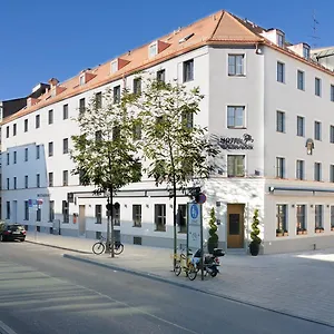 Hotel Blauer Bock ***